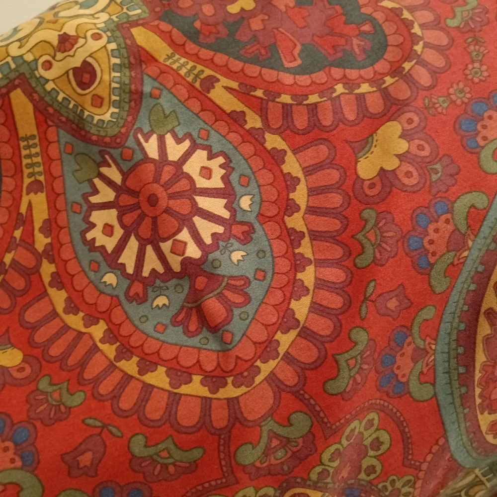 Pottery Barn Mira Rich Red Paisley Full/Queen Duvet + 2 Euro Shams